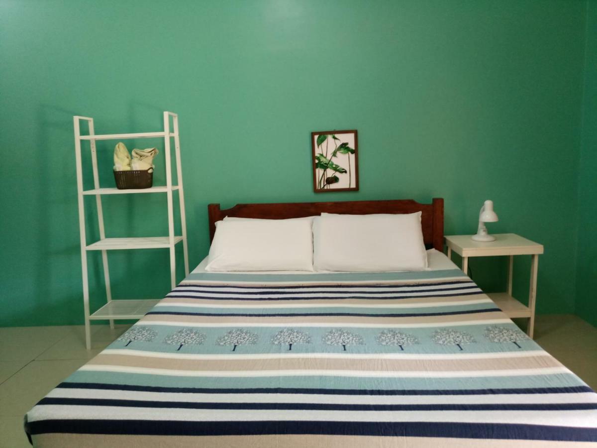 Green Park Tourist Inn Puerto Princesa Екстер'єр фото