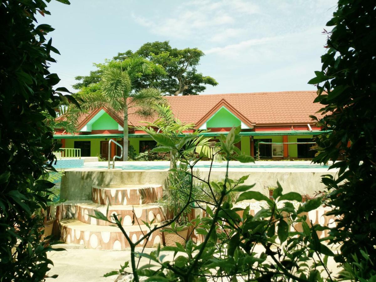 Green Park Tourist Inn Puerto Princesa Екстер'єр фото