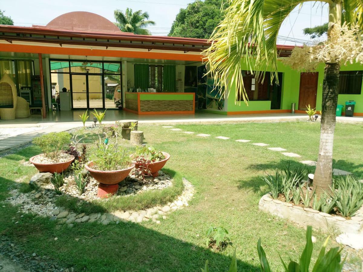 Green Park Tourist Inn Puerto Princesa Екстер'єр фото
