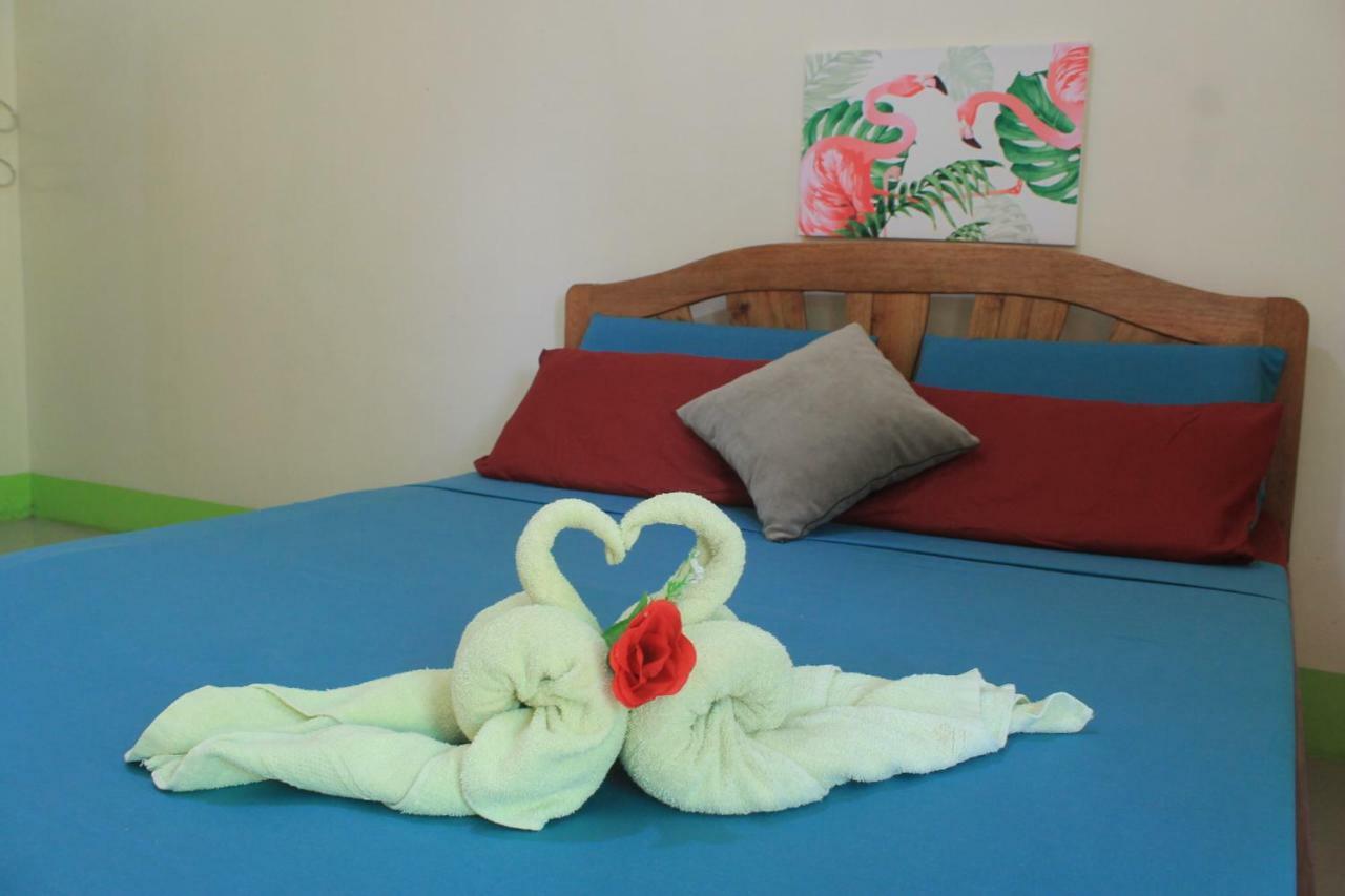 Green Park Tourist Inn Puerto Princesa Екстер'єр фото
