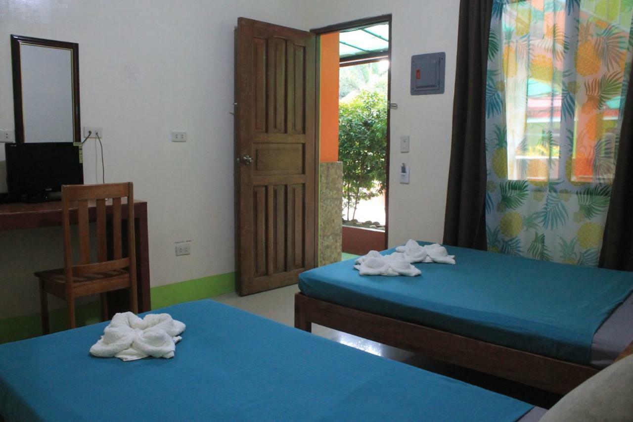 Green Park Tourist Inn Puerto Princesa Екстер'єр фото