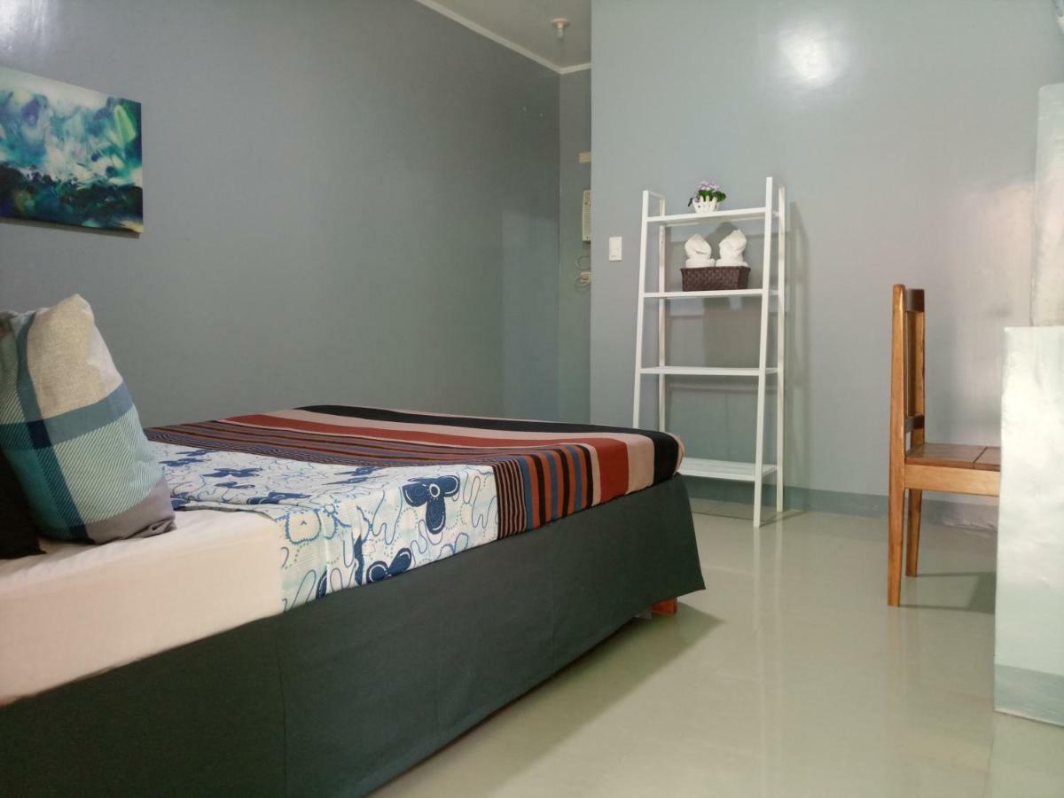 Green Park Tourist Inn Puerto Princesa Екстер'єр фото