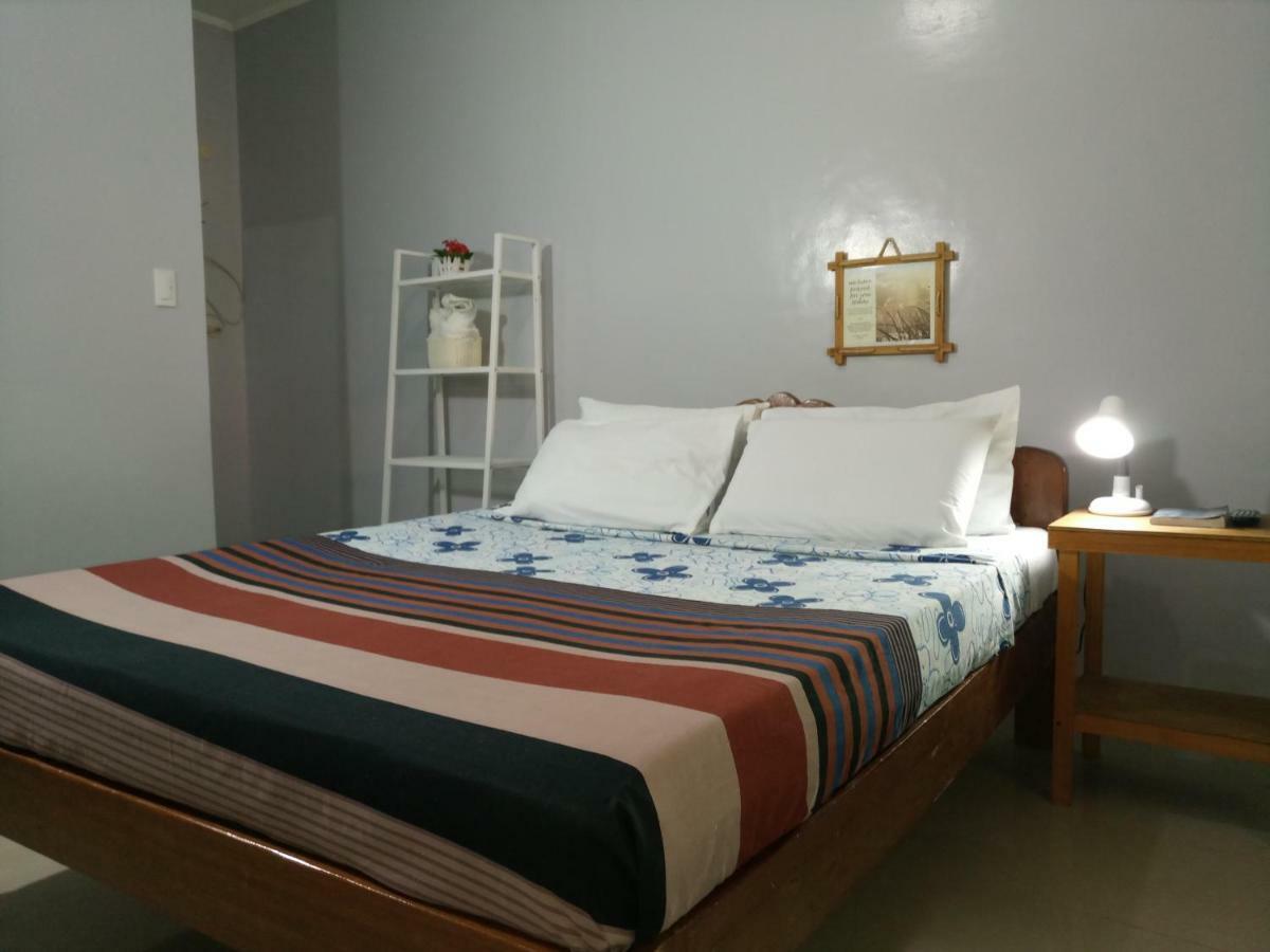 Green Park Tourist Inn Puerto Princesa Екстер'єр фото