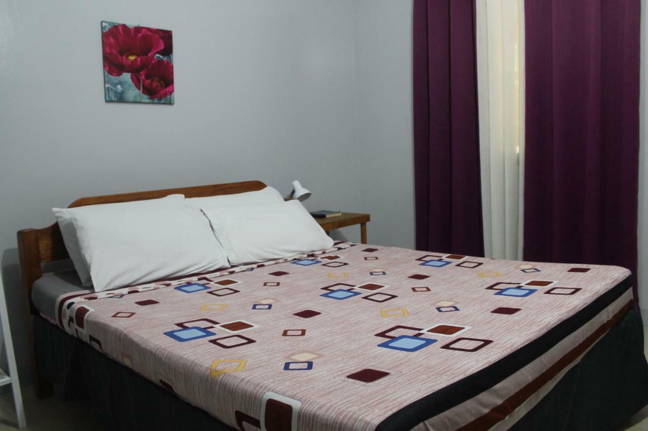 Green Park Tourist Inn Puerto Princesa Екстер'єр фото
