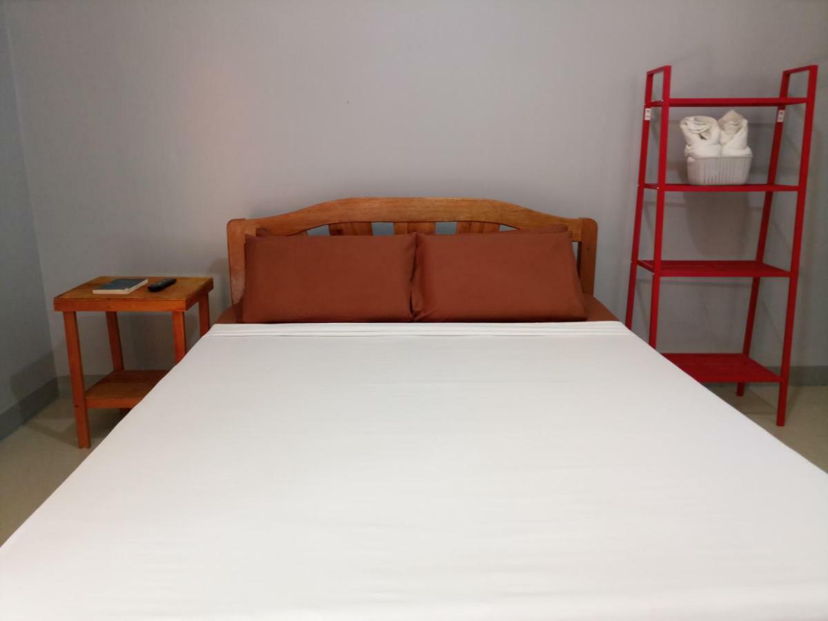 Green Park Tourist Inn Puerto Princesa Екстер'єр фото