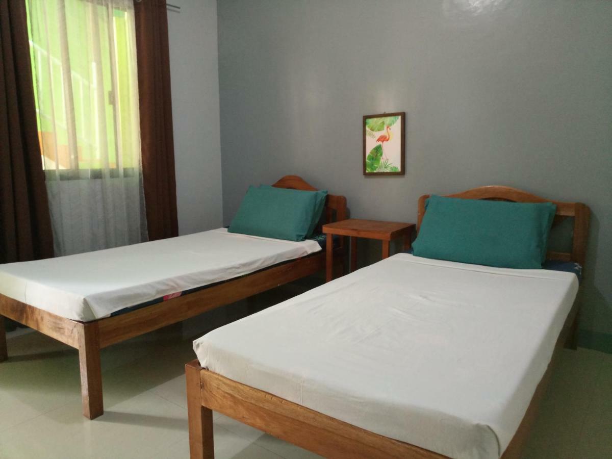 Green Park Tourist Inn Puerto Princesa Екстер'єр фото
